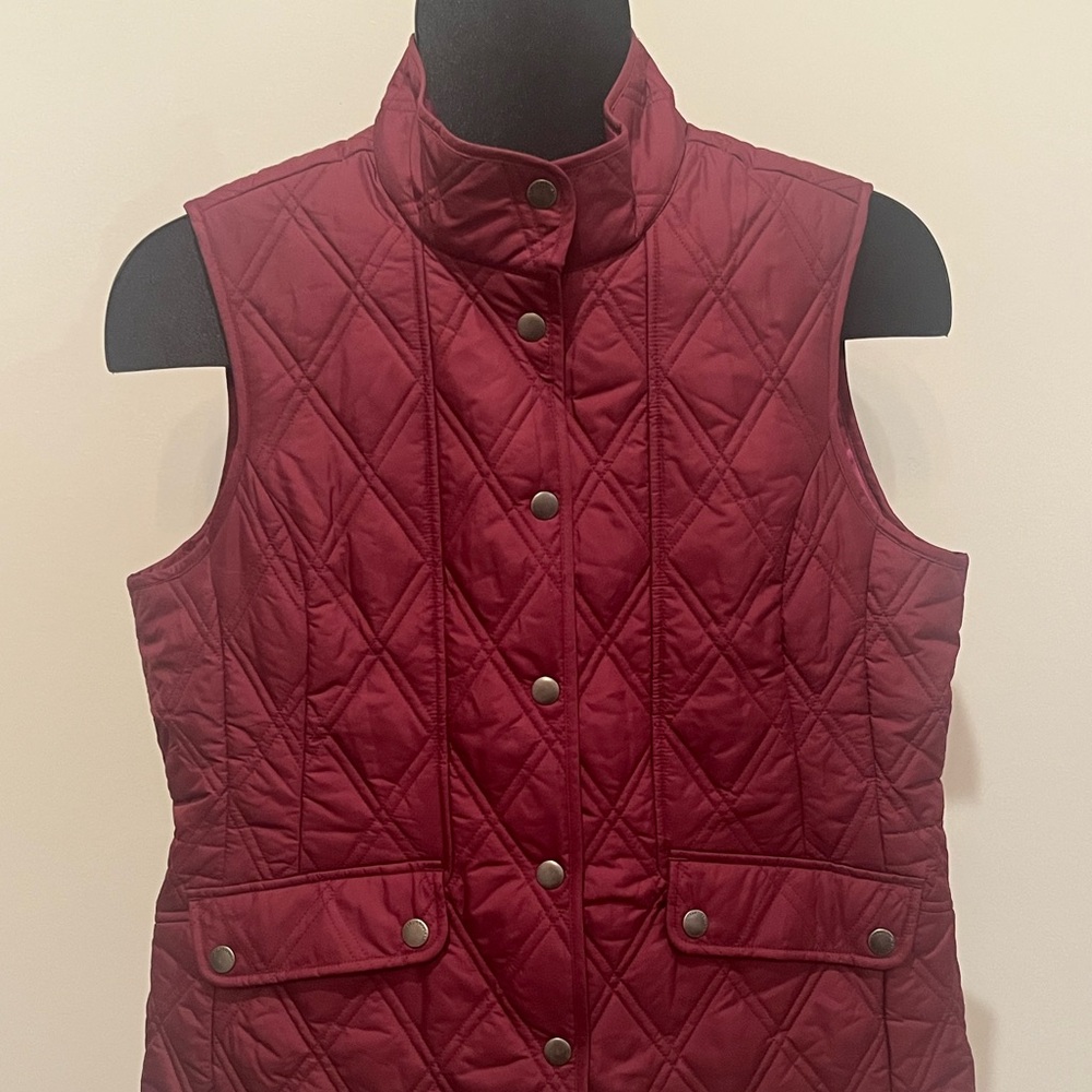 Eddie Bauer Women's Quilted Maroon Vest